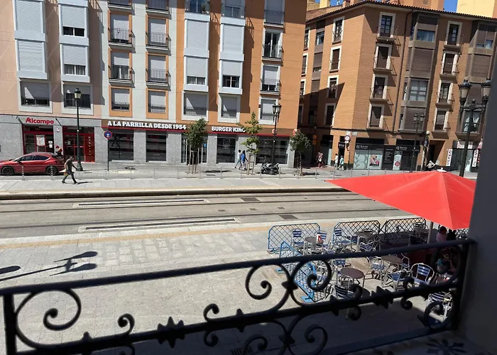 Le Petit Gæstehus Zaragoza